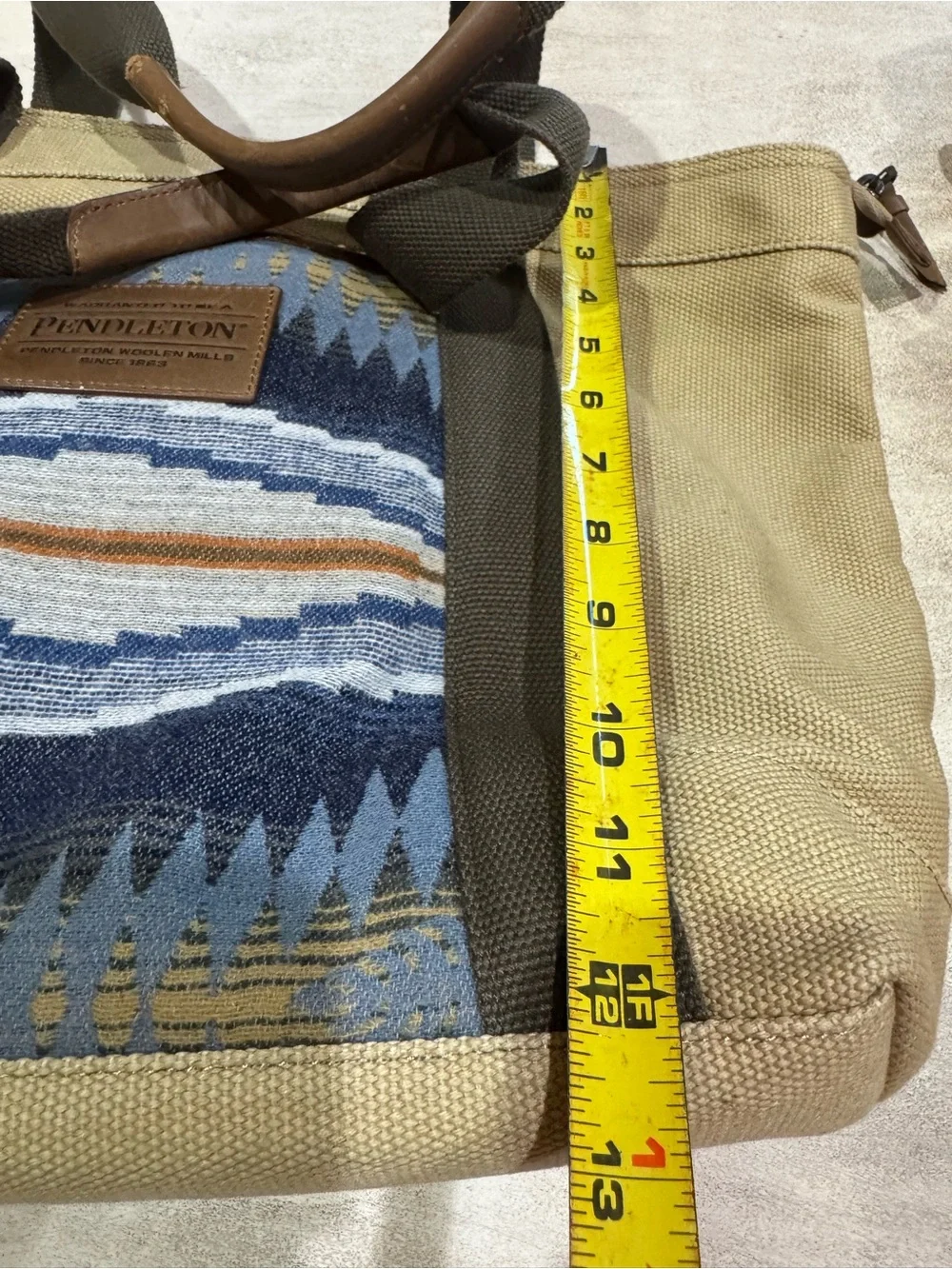 Pendleton Tote Crescent Bay Aztec Beige Blue 14″W x 12½”H x 6″D Canvas Wool Nice